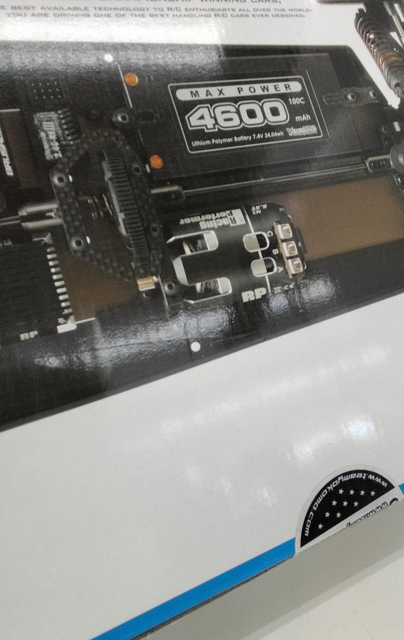 引っかき傷があります