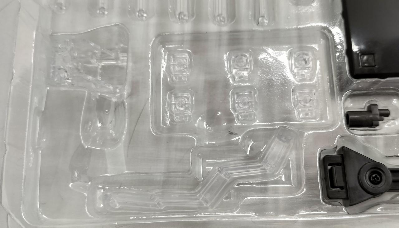 見づらいですがパーツあります