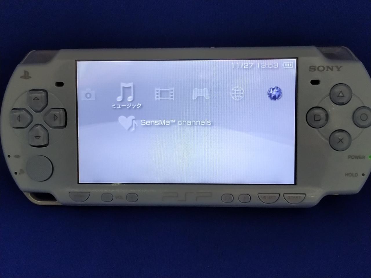 バッテリーは付属していません。