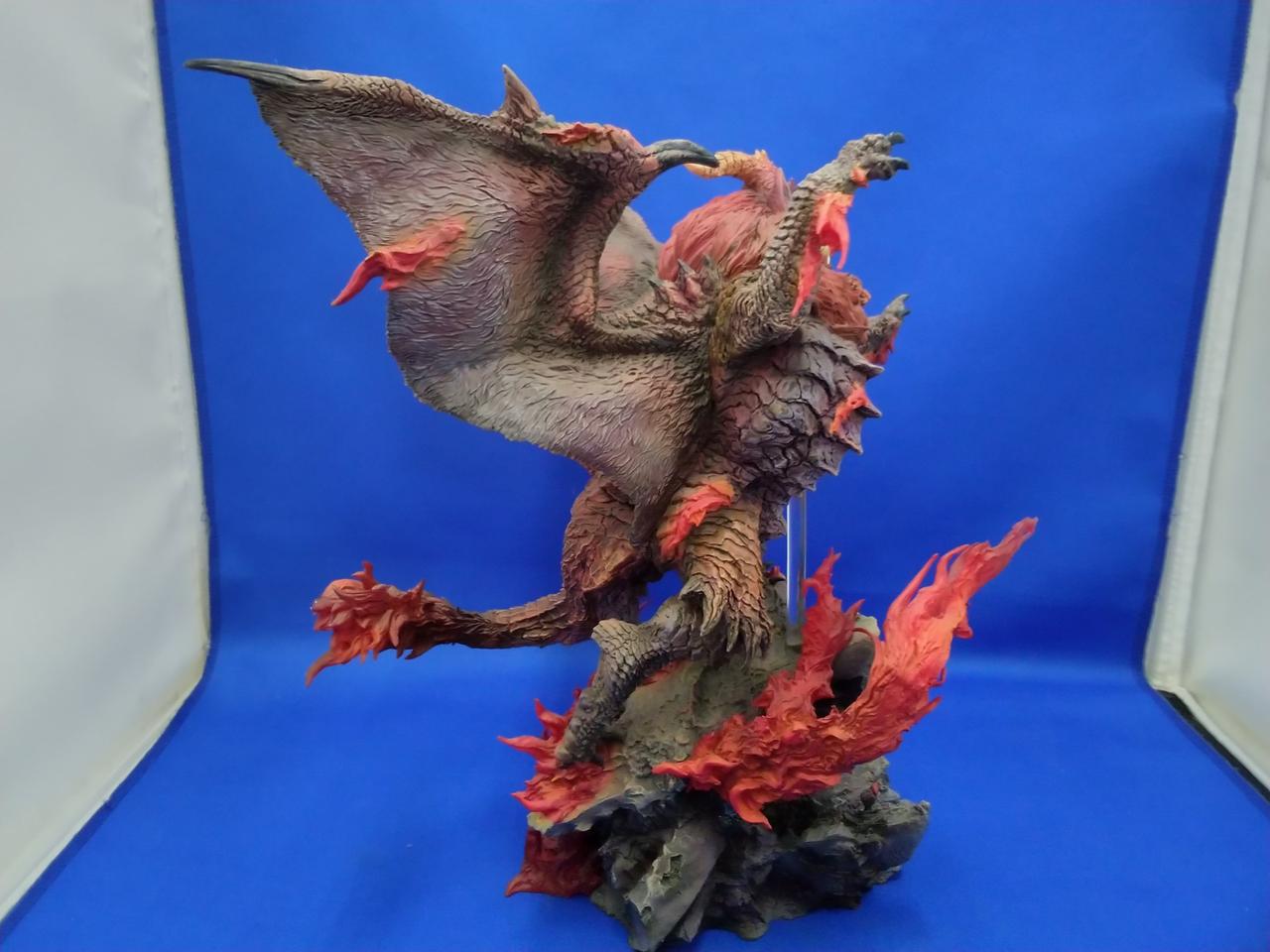 p*か様 カプコンフィギュアビルダー クリエイターズモデル 炎王龍テオ・テスカト Amazon.co.jp: カプコン モンスターハンター カプコンフィギュア