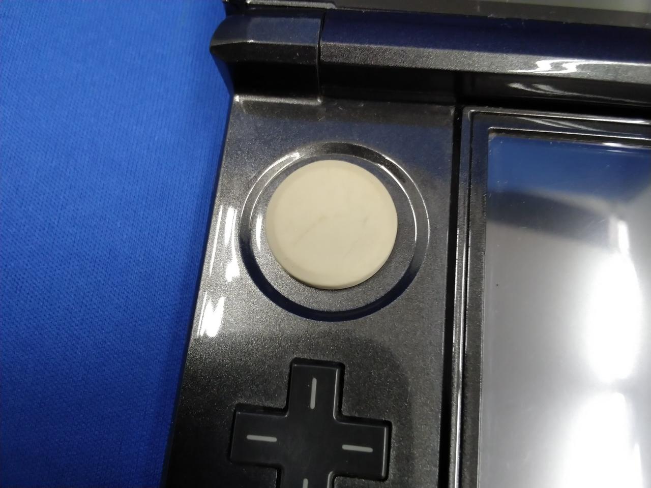 スティックに黄ばみあり