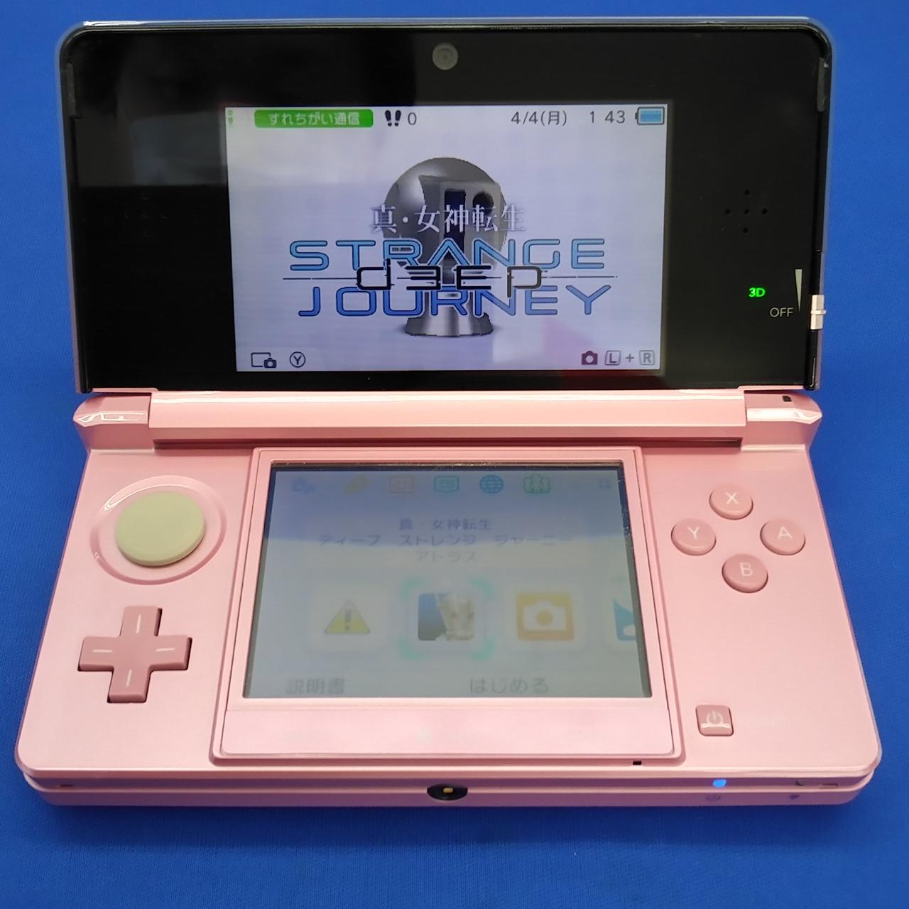 ゲーム機は付属していません。