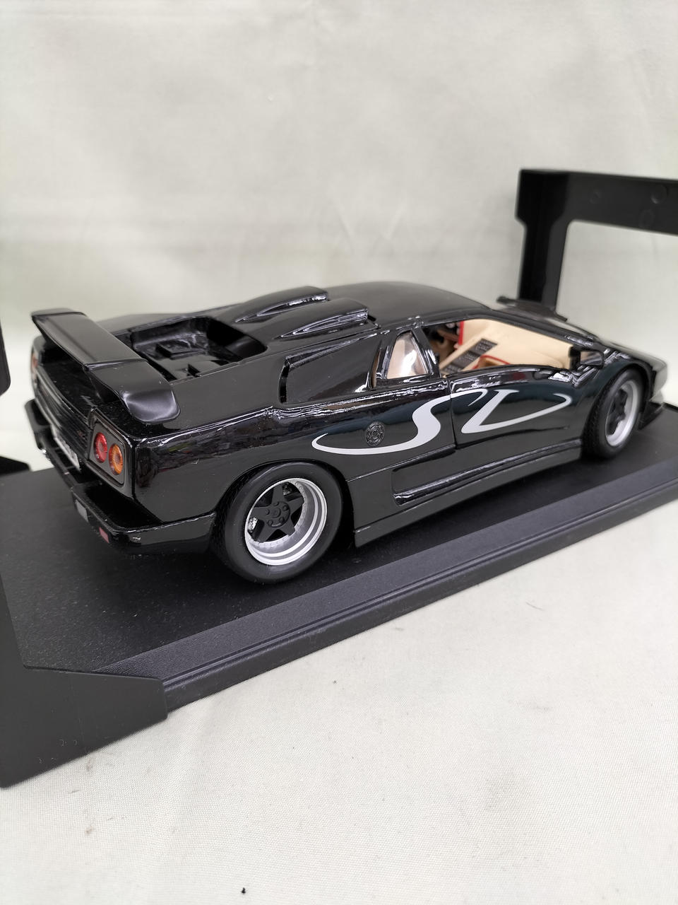 Maisto スペシャルエディション 1:24 ランボルギーニ ディアブロ 