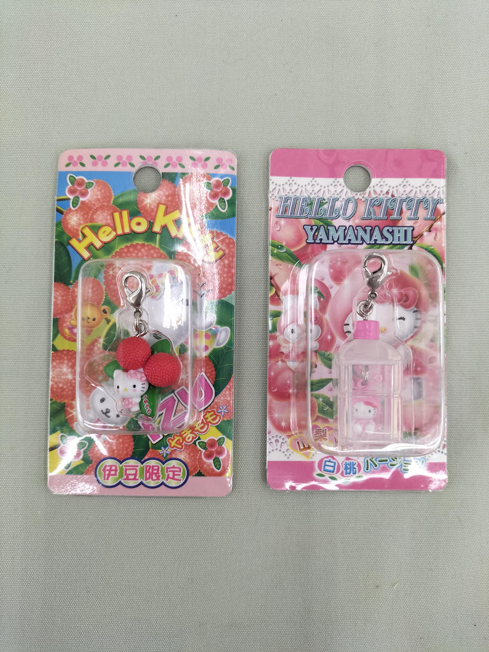 キティ　ファスナーストラップ ハローキティ - ハローキティ キラキラ金のストラップ、根付け