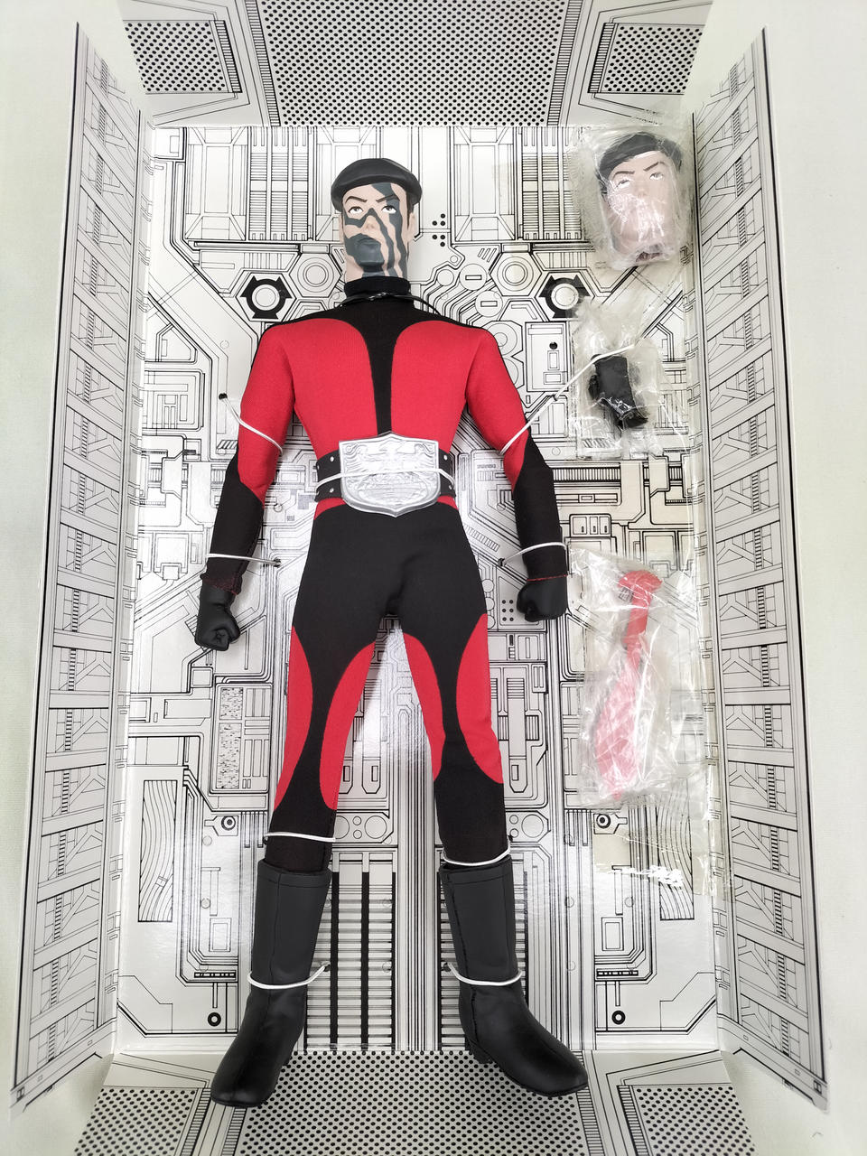 ⚠️新品未開封　仮面ライダー　ショッカー戦闘員　後期タイプ　赤戦闘員　メディコム メディコムトイ|ショッカー戦闘員赤04|HARDOFFオフモール