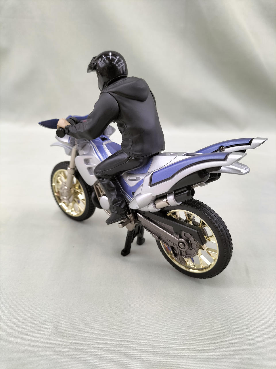 仮面ライダーワールド ビートチェイサー2000 ブルーライン M0523k 仮面ライダーワールド 特別限定品 ビートチェイサー2000 ブルー