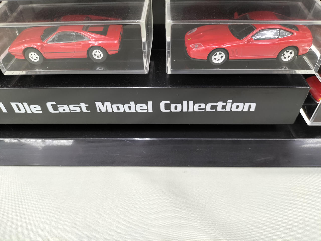 ダイドー　フェラーリ　21台 ミニカー コレクションケース　オマケ2個付 ダイドー フェラーリ 21台 ミニカー コレクションケース オマケ2