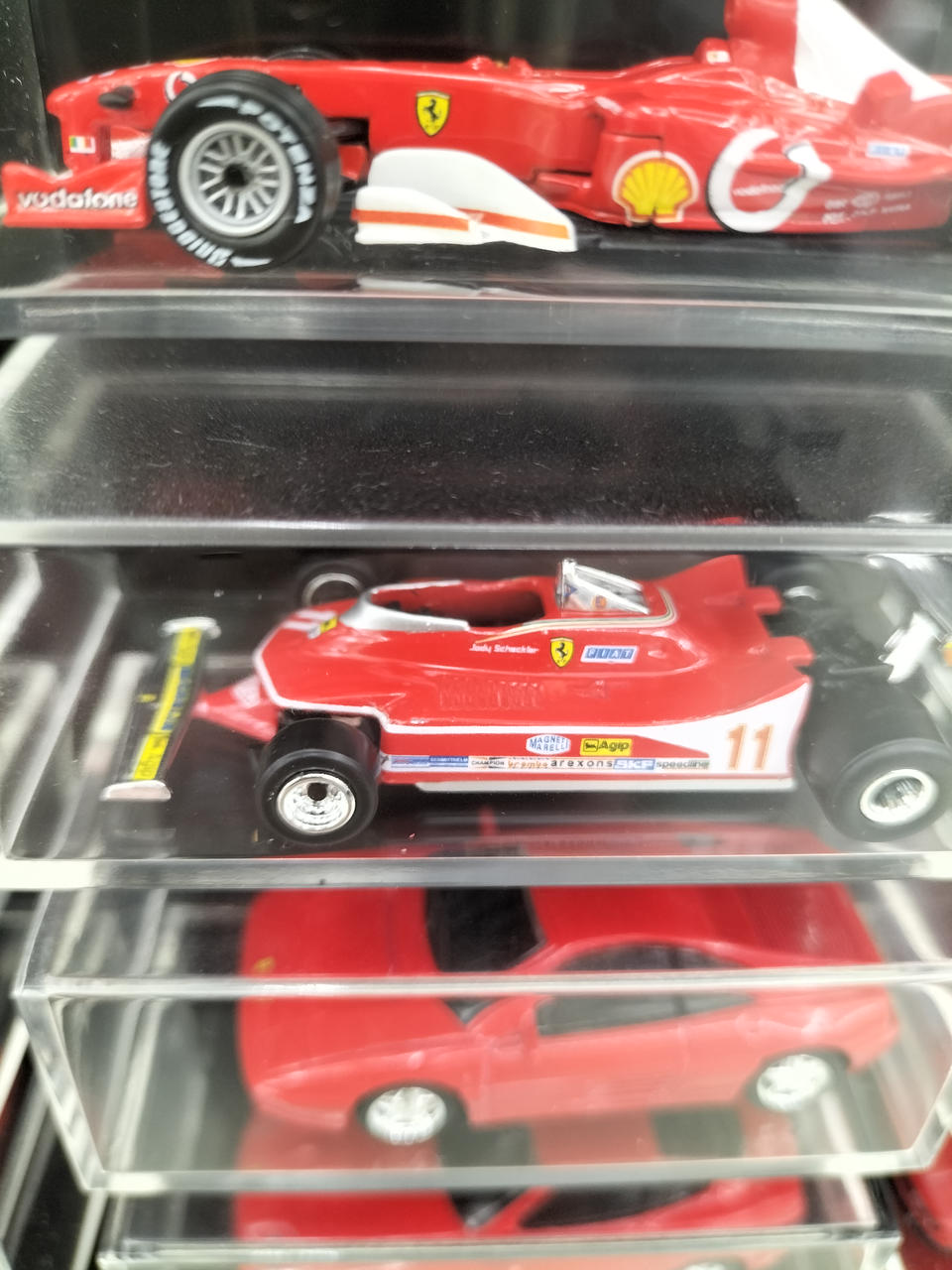 ダイドー　フェラーリ　21台 ミニカー コレクションケース　オマケ2個付 ダイドー フェラーリ 21台 ミニカー コレクションケース オマケ2