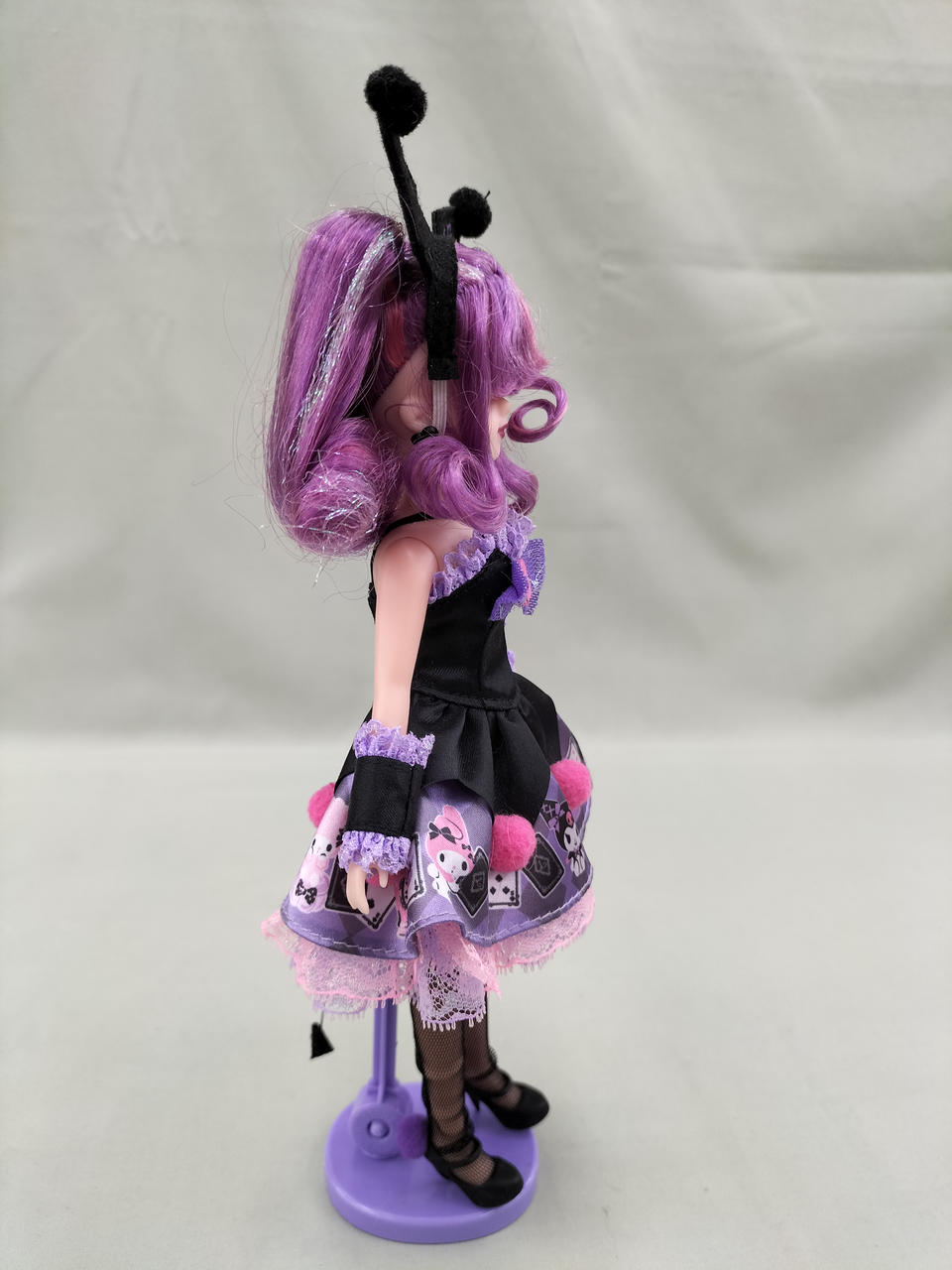 ✨新品極美42白黒✨定価¥37800ワンピ➕️カーデSet❣✨まるでリカちゃん✨ 2025年11月22日発売予定】リカちゃん 人形 クールなクロミ リカ