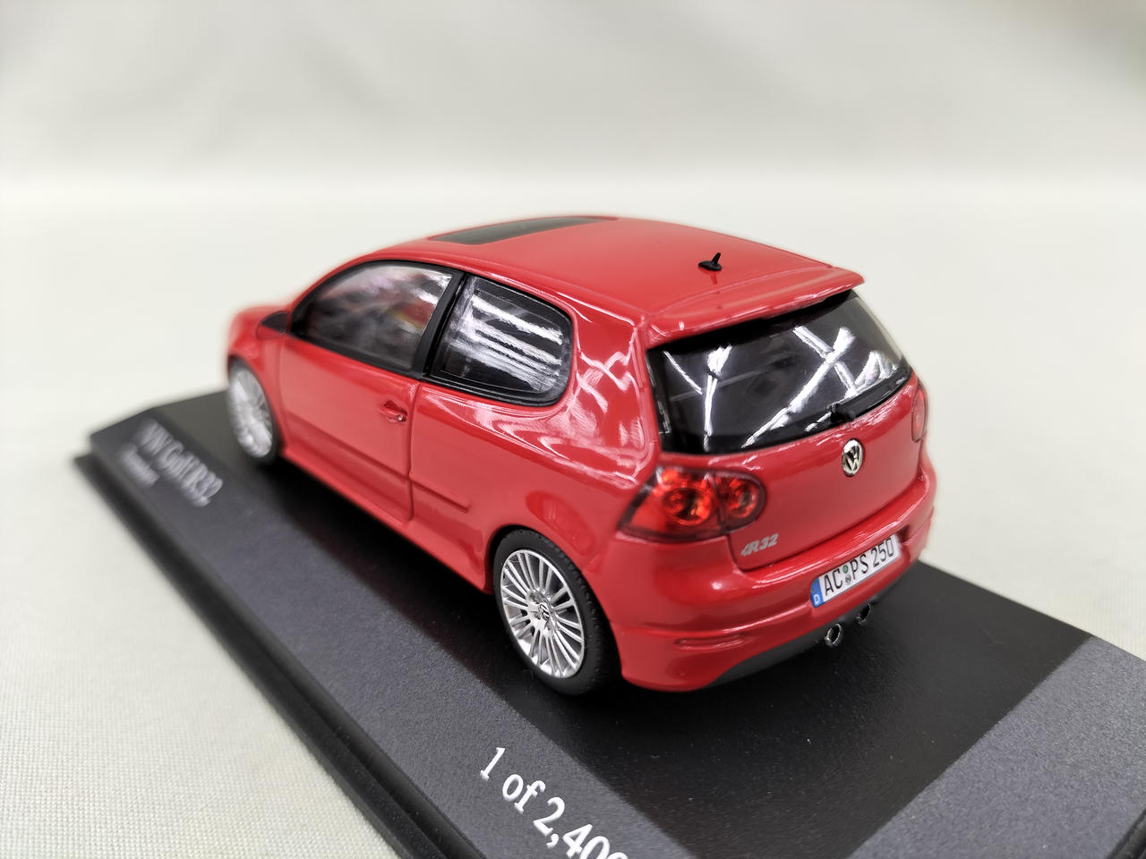ミニチャンプス(MINICHAMPS)|VW ゴルフR32|HARDOFFオフモール