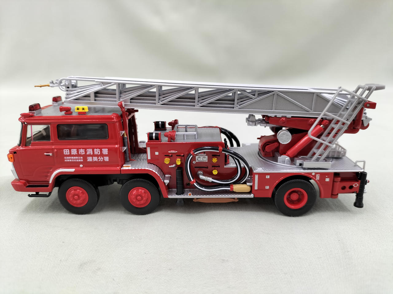 トミーテック(TOMY TEC)|日野 TC343型 はしご付消防車|HARDOFF