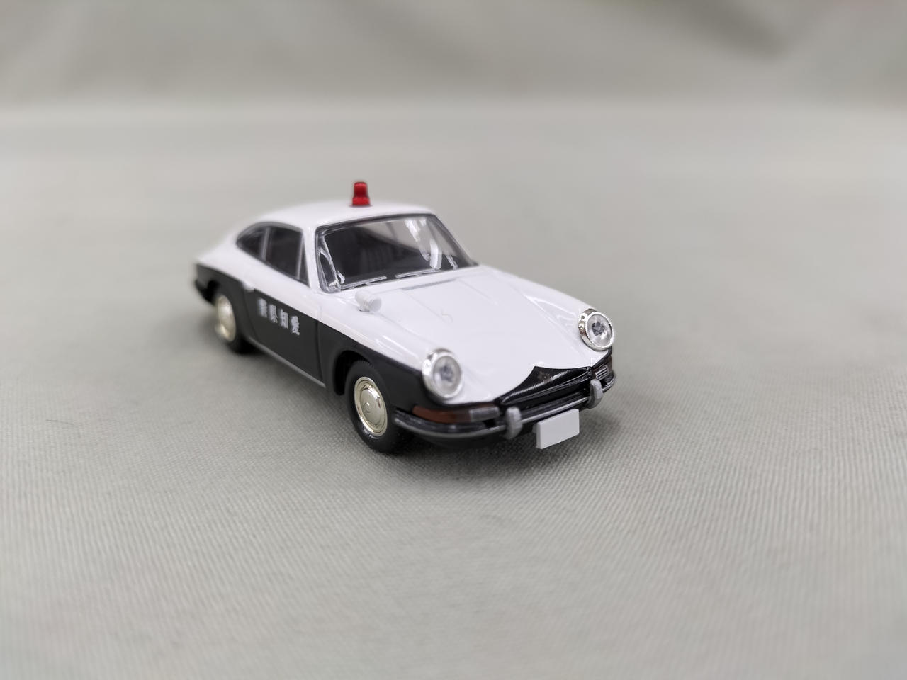 1/64 トミカリミテッドヴィンテージポルシェ912 パトロールカー(愛知県警) 1/64 トミカリミテッドヴィンテージポルシェ912 パトロールカー