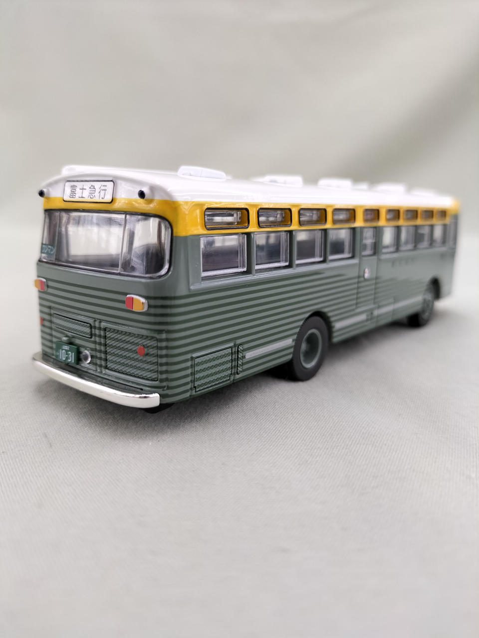 d*7様 トミカリミテッドビンテージ 日野RB10型 富士急行バス・広島電鉄バス d*7様 トミカリミテッドビンテージ 日野RB10型 富士急行バス