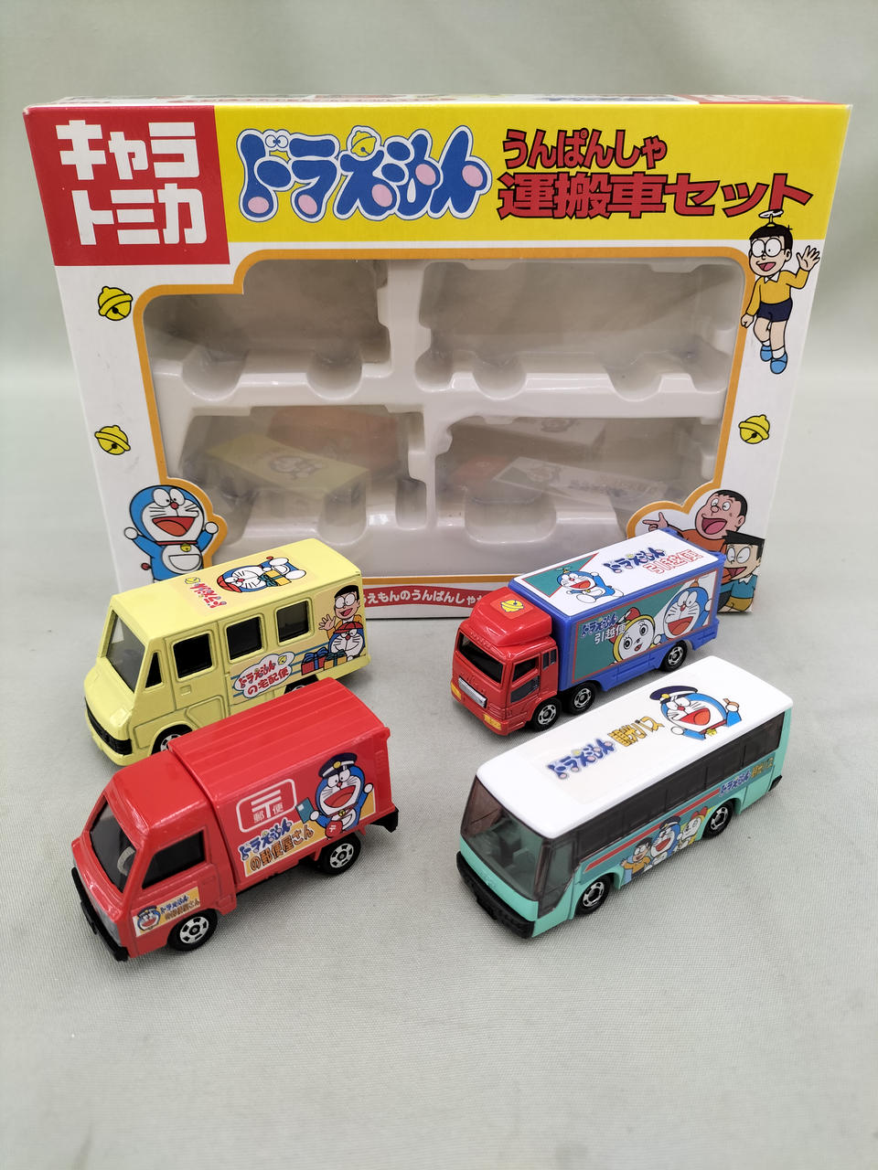 キャラトミカ　ドラえもん　運搬車セット キャラトミカ ドラえもん 運搬車セット : ミニカーショップケン