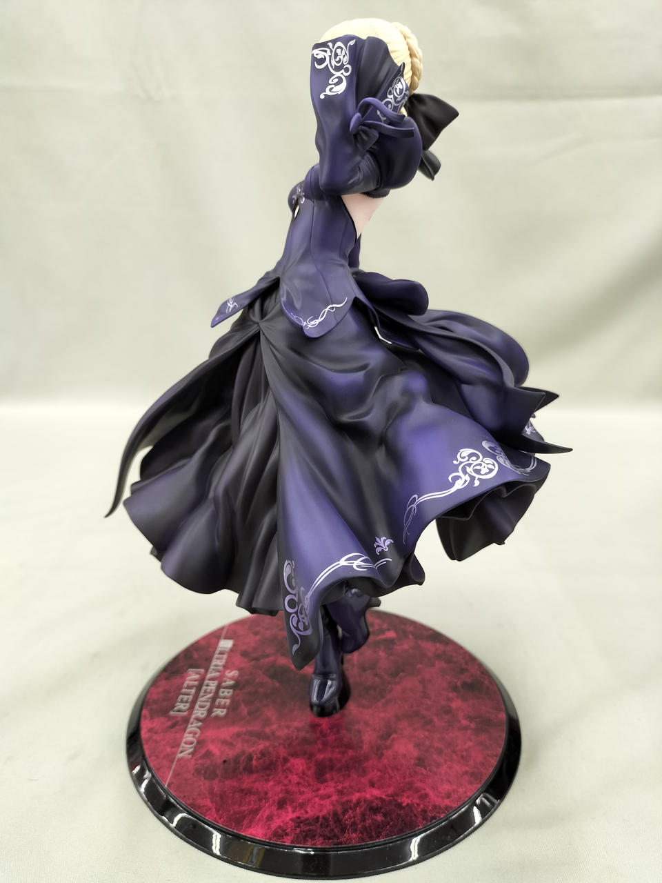 ALTER セイバーオルタ ドレスver フィギュア　箱あり セイバー／アルトリア・ペンドラゴン［オルタ］ ドレスVer. | ALTER