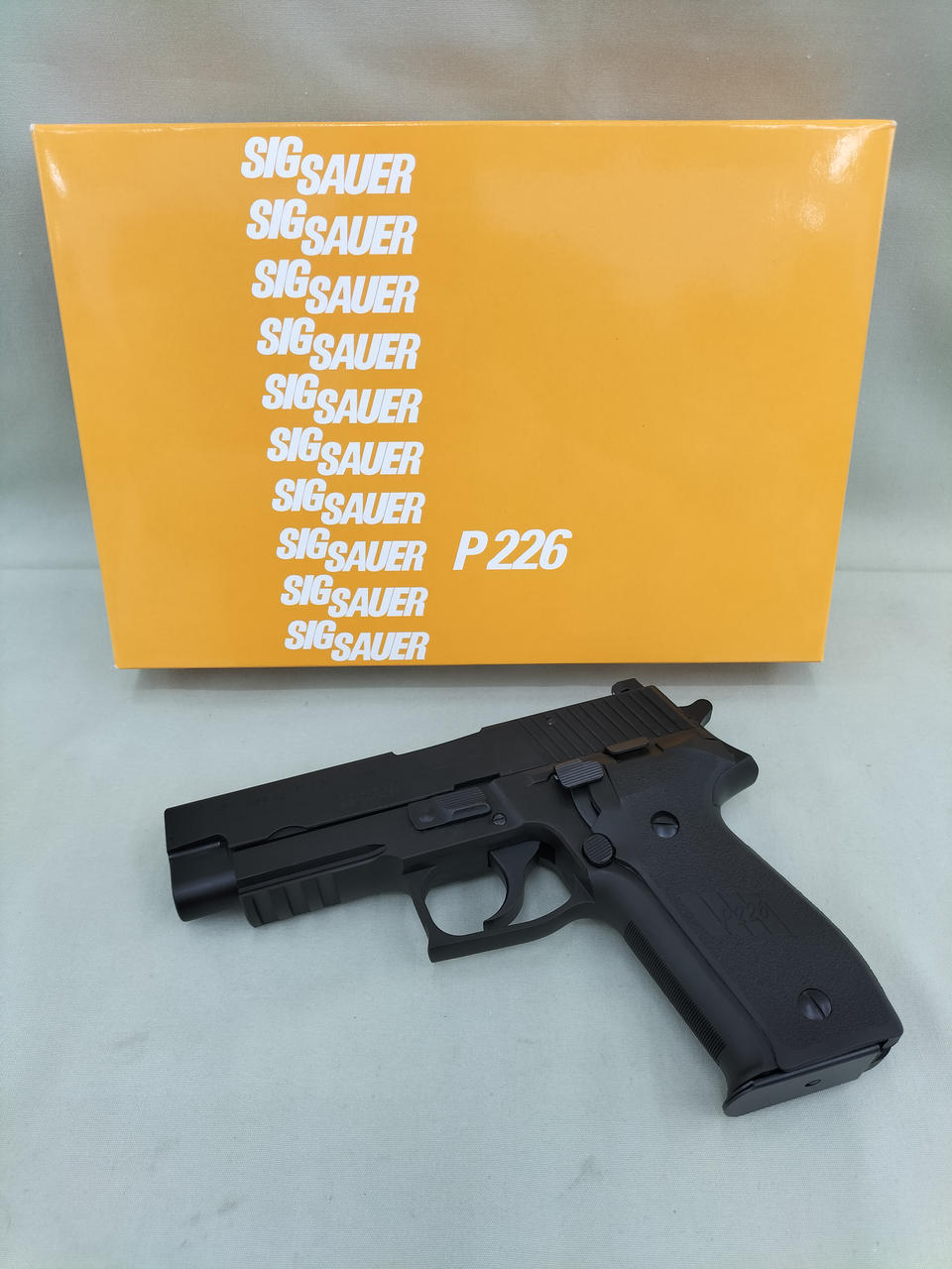 タナカ] SIG SAUER P226 ステンレス フラットフレーム ガス