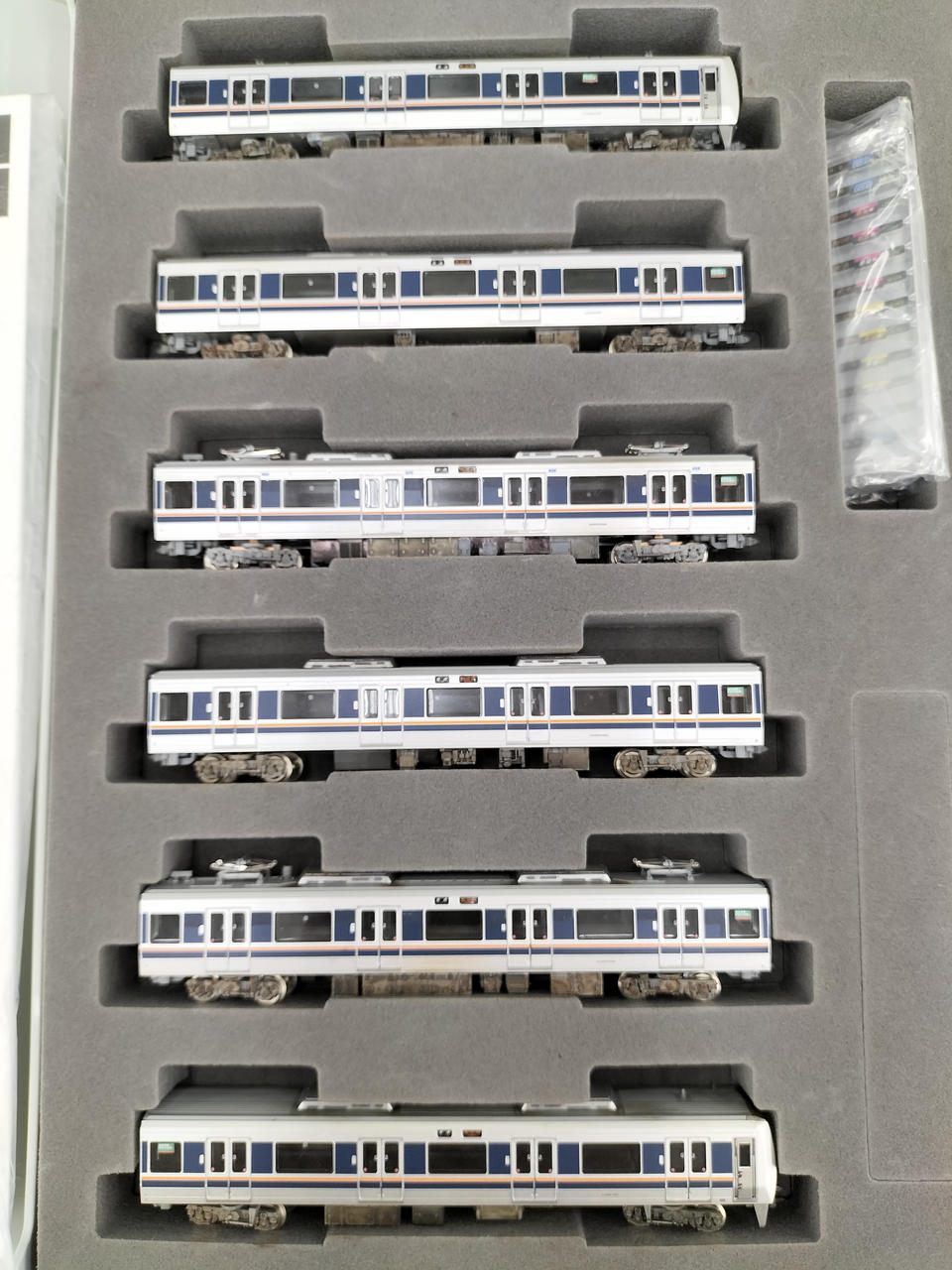 【きよきお様】 TOMIX JR207-1000系 新塗装 転落防止幌無 sddefault.jpg