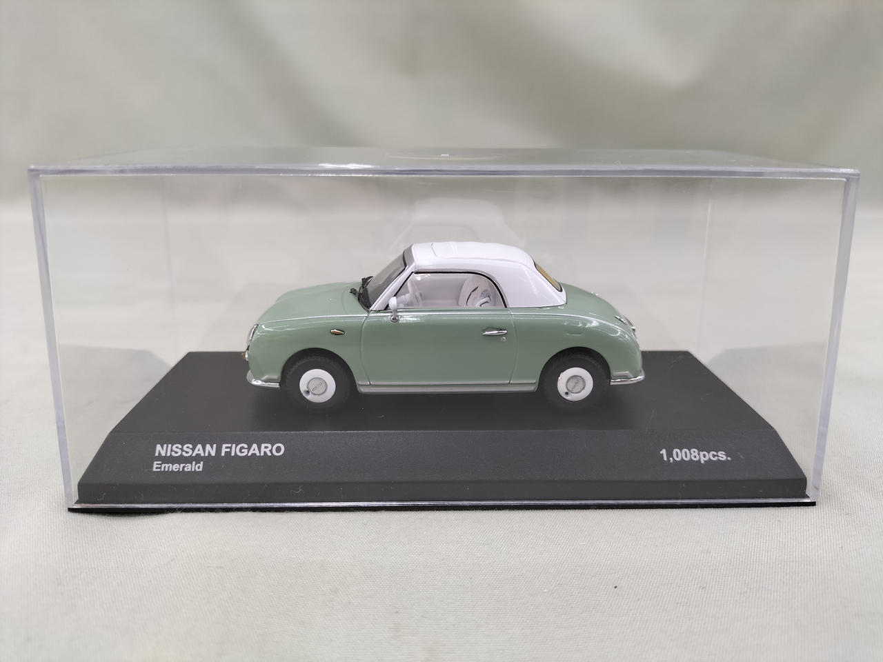 おまけ追加 KYOSHO NISSAN FIGARO オープントップ 父の日に！おまけ追加 KYOSHO NISSAN FIGARO オープントップ