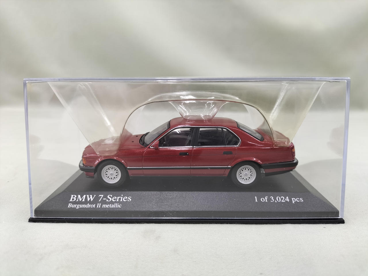 BMW 7-Series 1986 Red llic ミニカー BMW 7-Series 1986 Red llic ミニカー BMW 7-Series 1986 Red