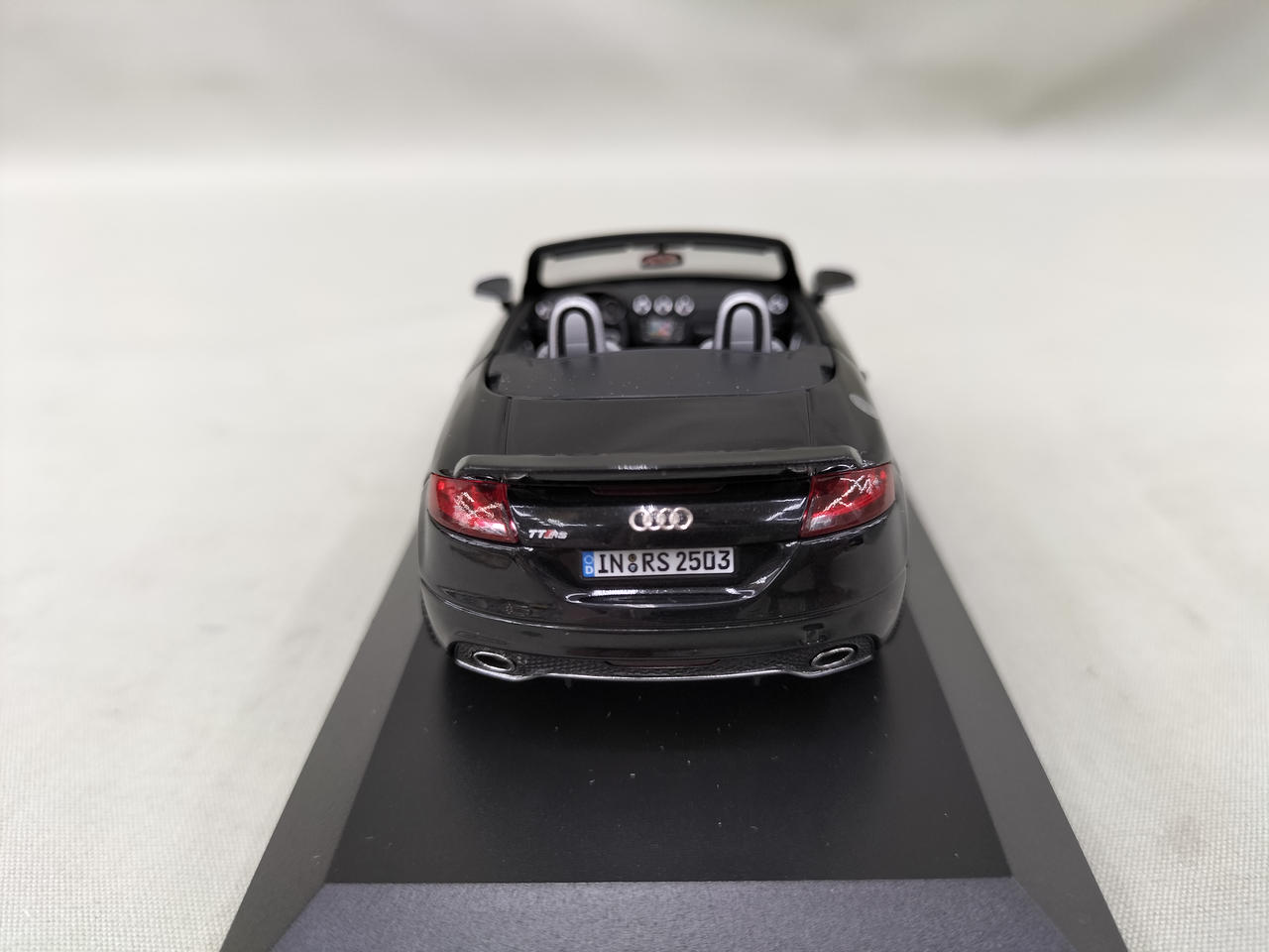 アウディ(AUDI)|アウディTT RS ロードスター|HARDOFFオフモール