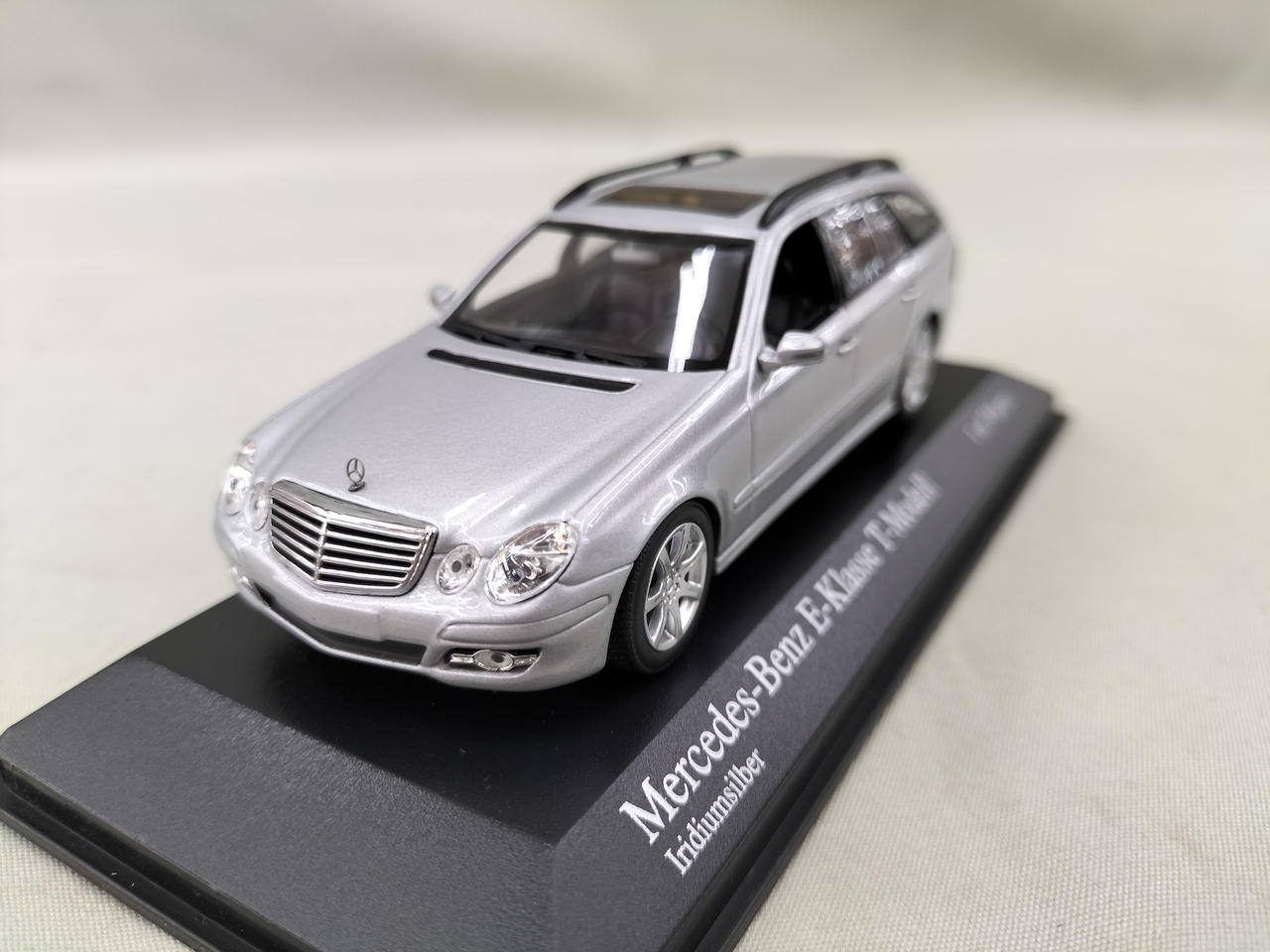 MINICHAMPS メルセデスベンツ　まとめ売り メルセデス・ベンツ F700 コンセプト (2007) (Mシャンパン