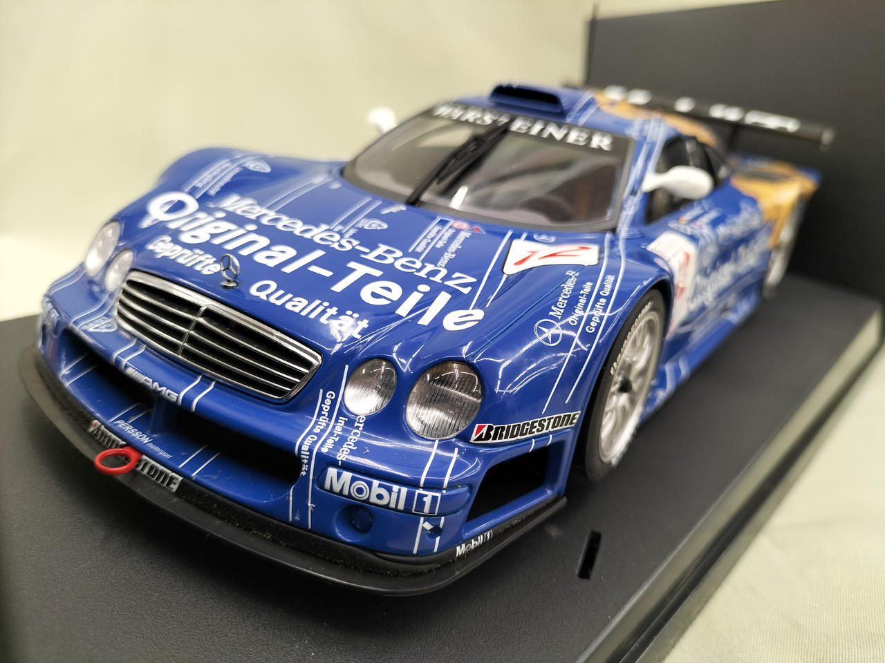 AUTO art メルセデスベンツ AutoArt 1/18 メルセデスベンツ Sクラス SWB S500 (W221) | 銀の