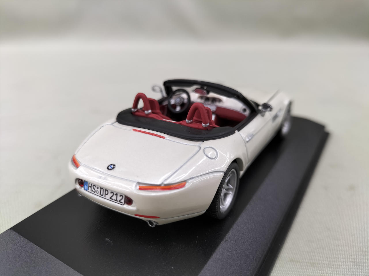 ミニカー BMW Z8 ミニチャンプス(MINICHAMPS)|BMW Z8|HARDOFFオフモール（オフモ