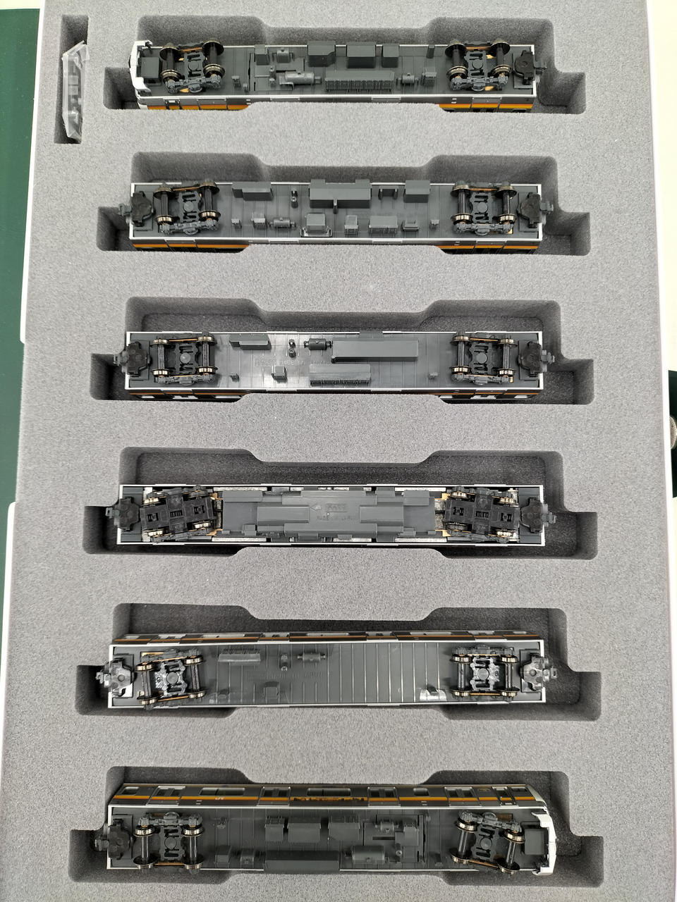 カトー(KATO)|E233系8000番台 南武線 6両セット|HARDOFFオフモール