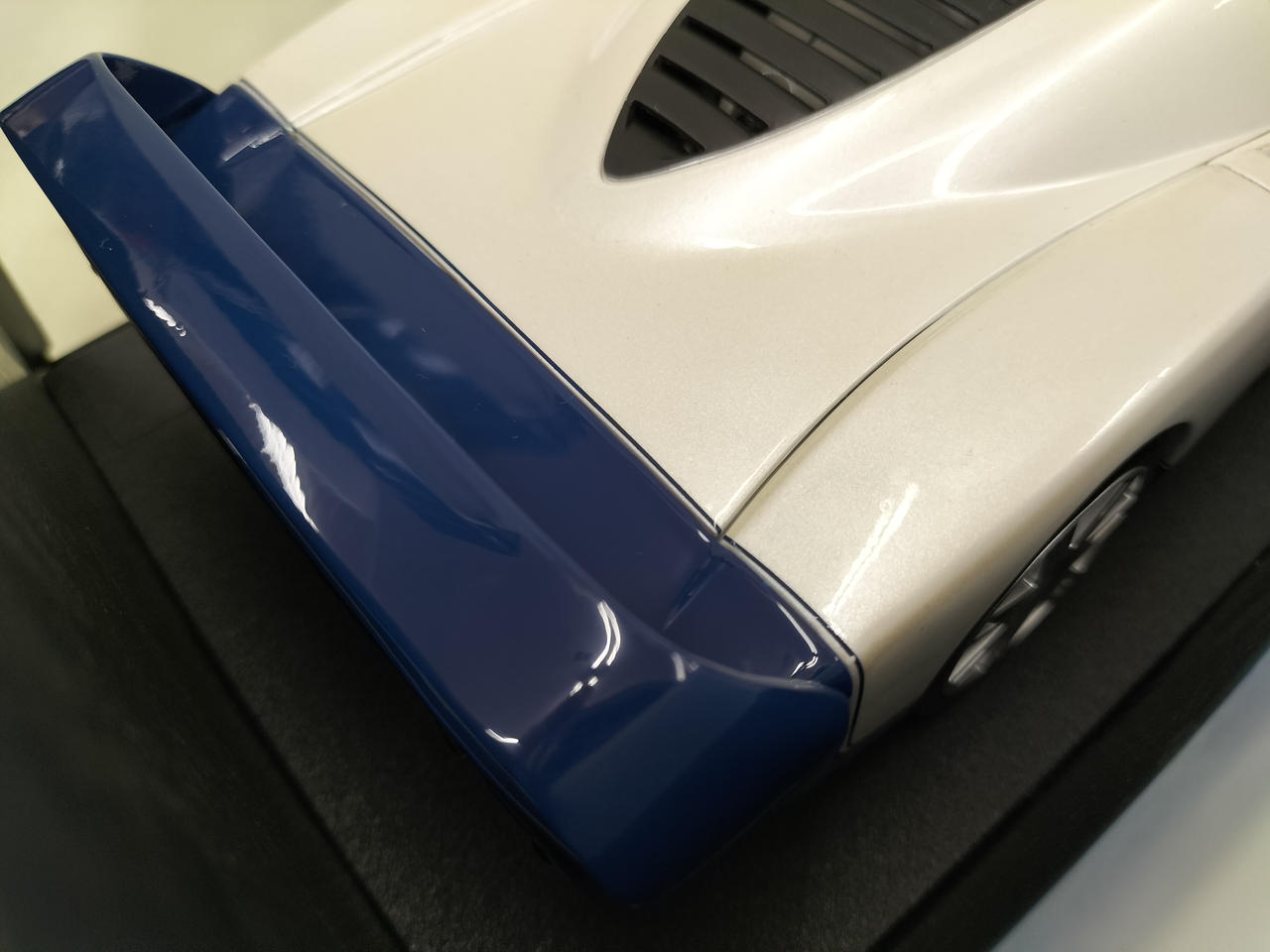 マテル(MATTEL)|マセラティ MC12|【ハードオフ公式通販】オフモール