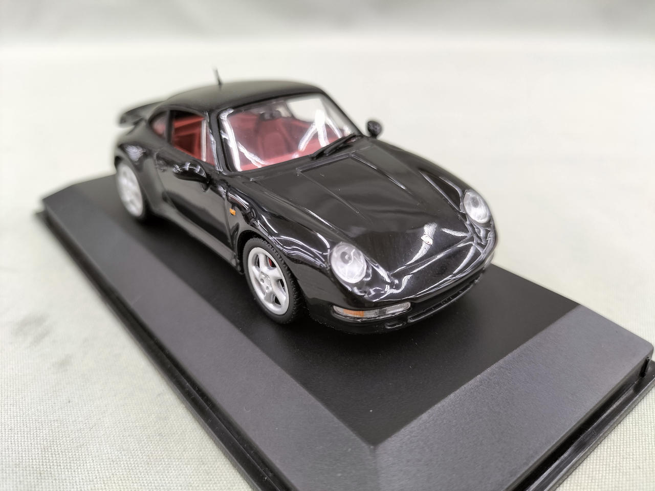ミニチャンプス　ポルシェ911ターボ 楽天市場】ミニチャンプス 1/87 ポルシェ 911 (964) ターボ 1990