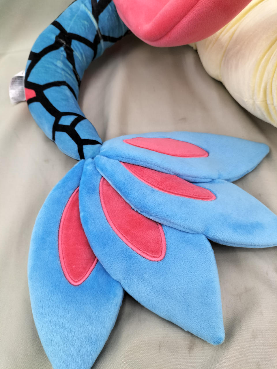 ポケモンセンター|ミロカロス ぬいぐるみ|【ハードオフ公式通販】オフ