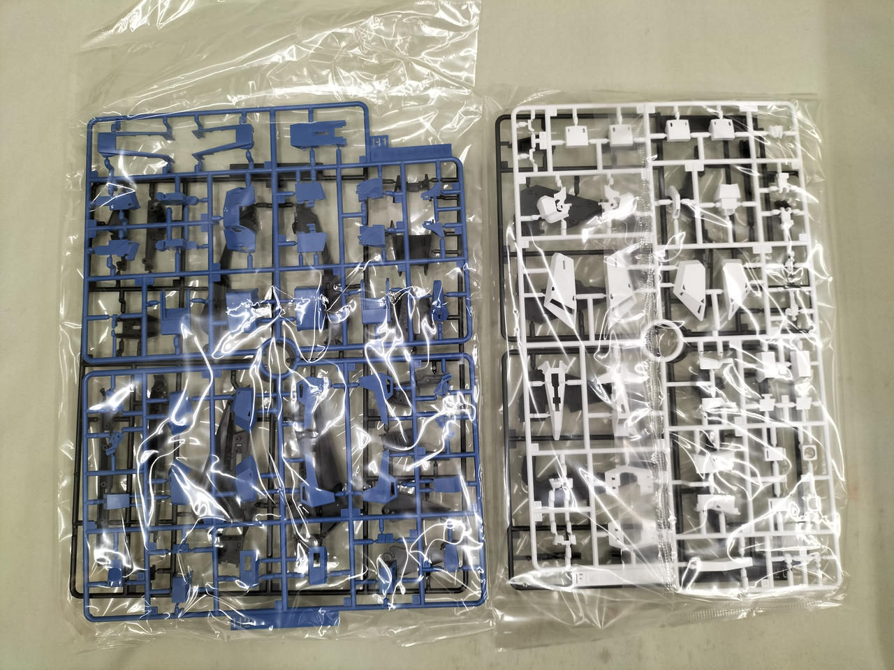 バンダイ(BANDAI)|Zガンダム Ver.Ka|【ハードオフ公式通販】オフモール