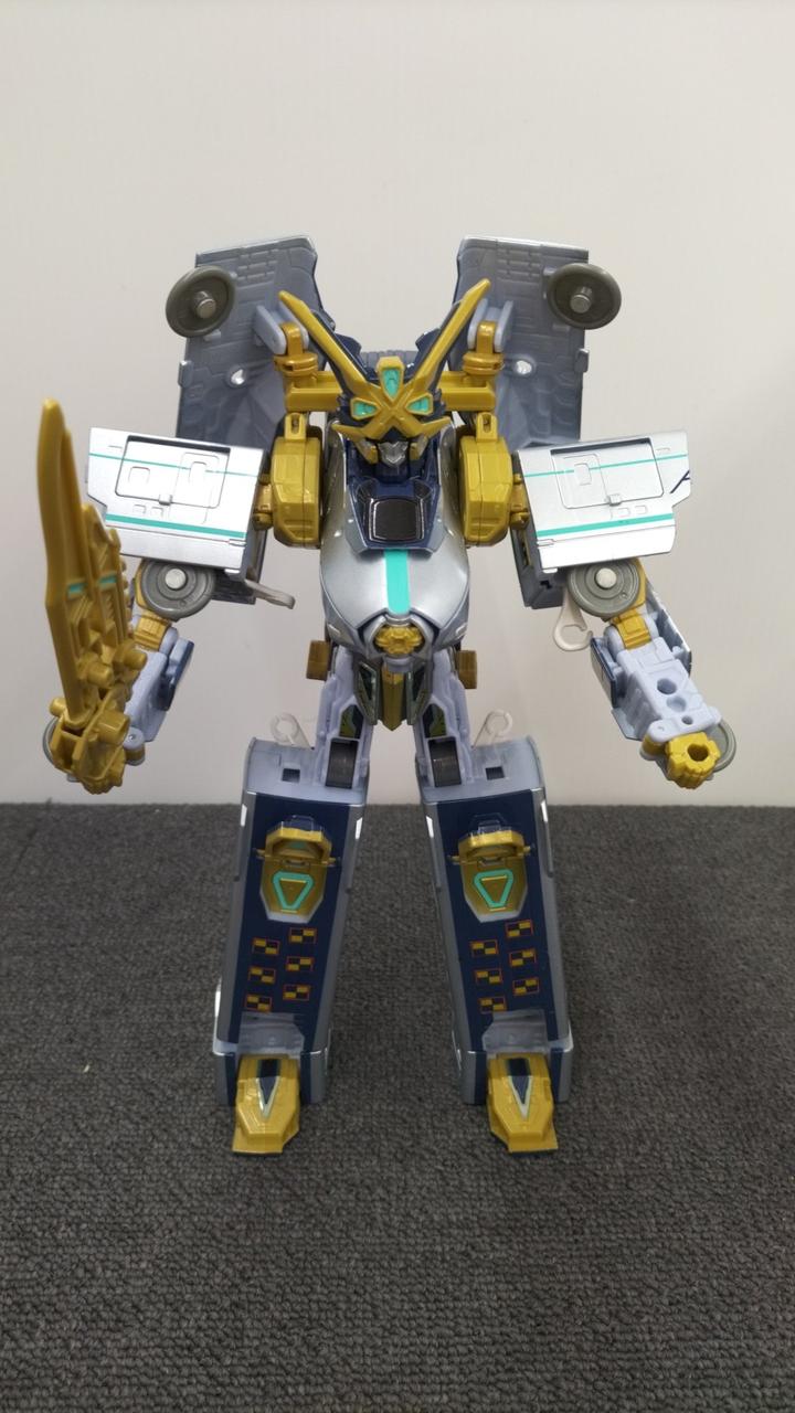 タカラトミー(TAKARA TOMY)|劇場版 新幹線変形ロボ シンカリオン