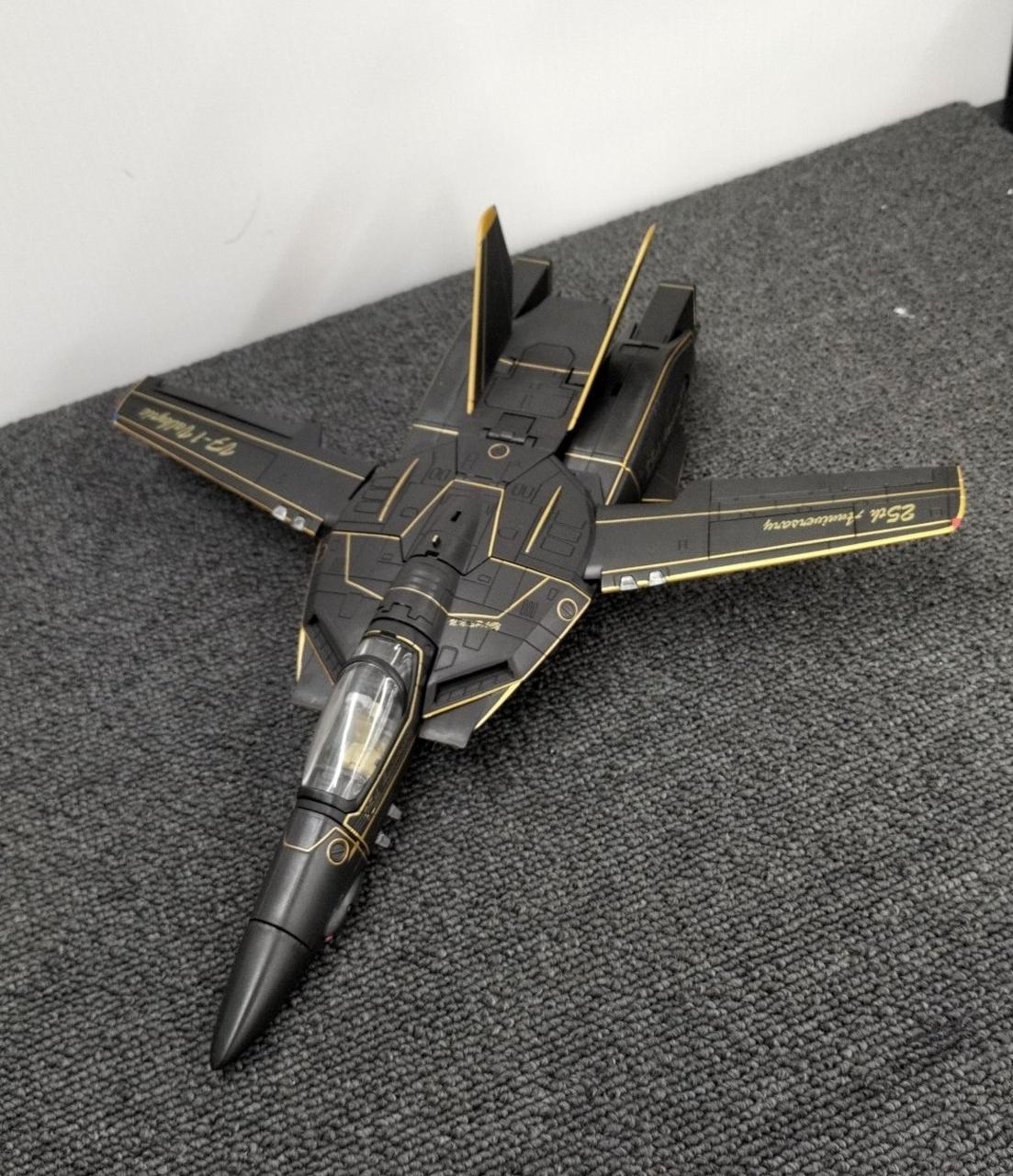 ♪超時空要塞マクロス 1/48 完全変形版 VF-1S 25周年記念モデル＊同梱不可 Amazon.co.jp: 超時空要塞マクロス 1/48 完全変形版 VF-1S 25