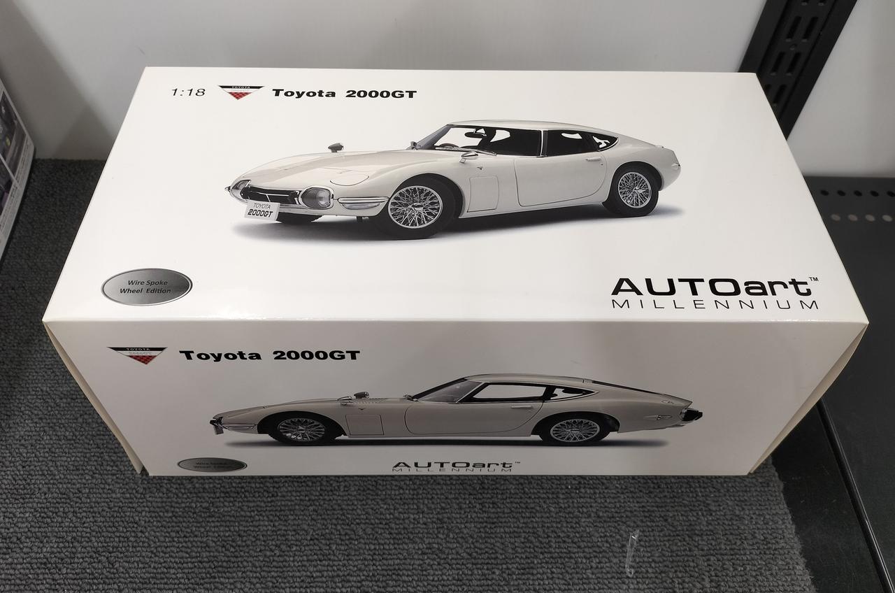 トヨタ 2000GT 1/18 スケールモデル AUTOart 1/18 トヨタ 2000GT 1967 （シルバー） 78548 | AUT