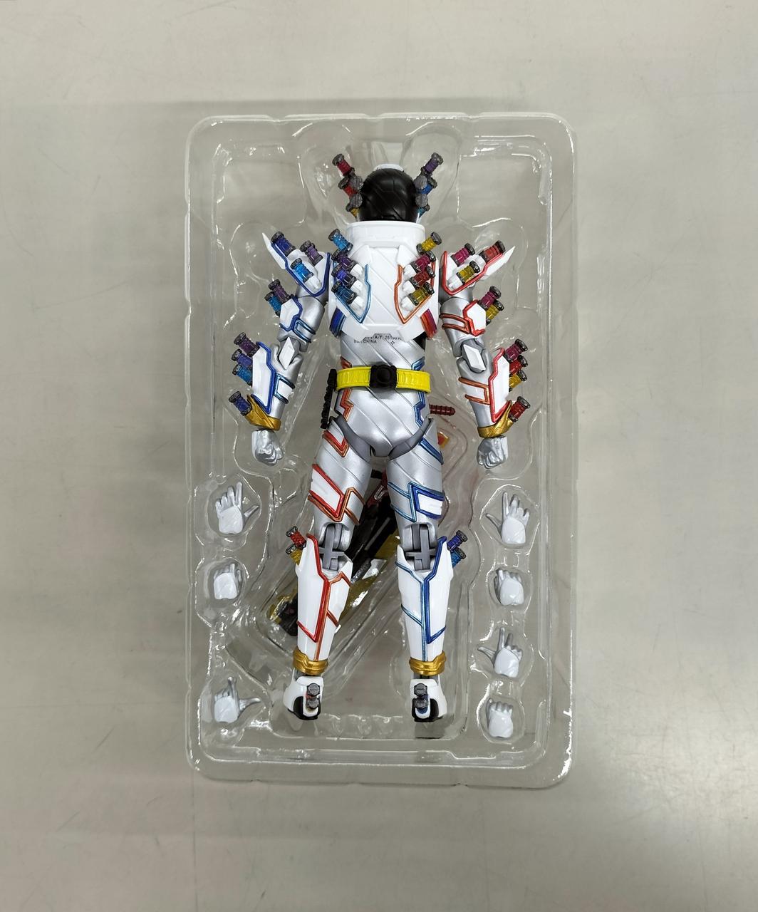 バンダイ(BANDAI)|S.H.F 仮面ライダービルド ジーニアスフォーム