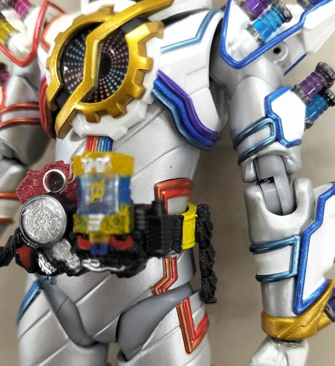 S.H.F 仮面ライダービルド ジーニアスフォーム フィギュアーツ BANDAI Amazon.co.jp: バンダイ 魂ネイションズ S.H.フィギュアーツ