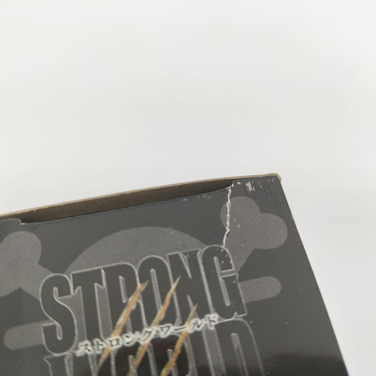 箱ダメージあり