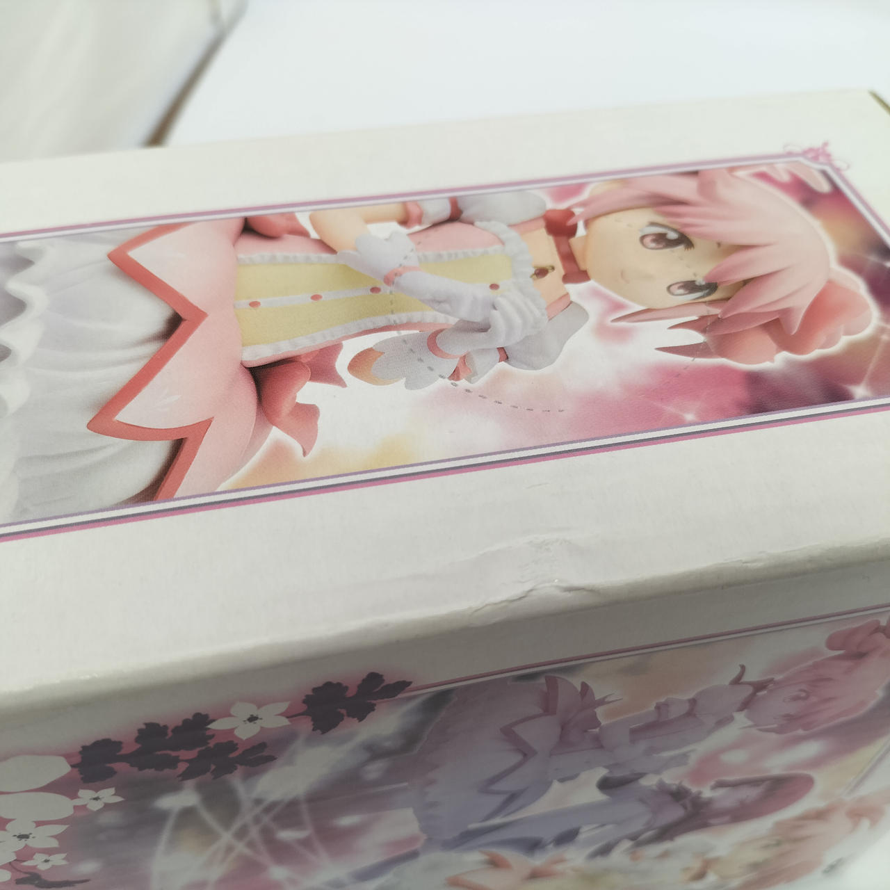 箱ダメージあり