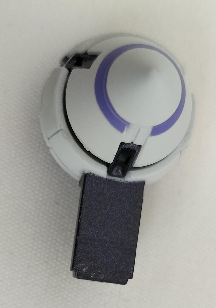 劣化した発泡スチロールがくっついてます