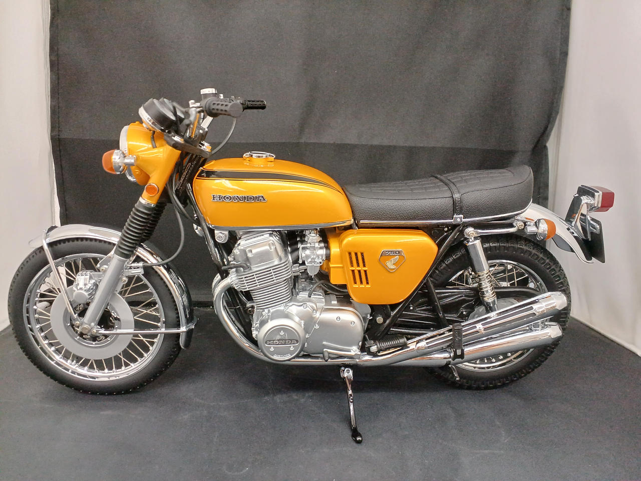 ミニチャンプス(MINICHAMPS)|HONDA CB750|HARDOFFオフモール
