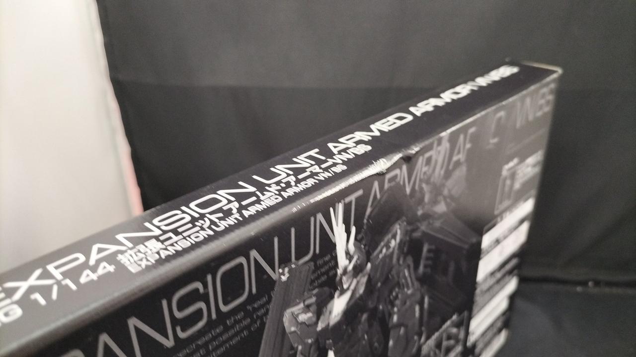 一部箱傷みあり