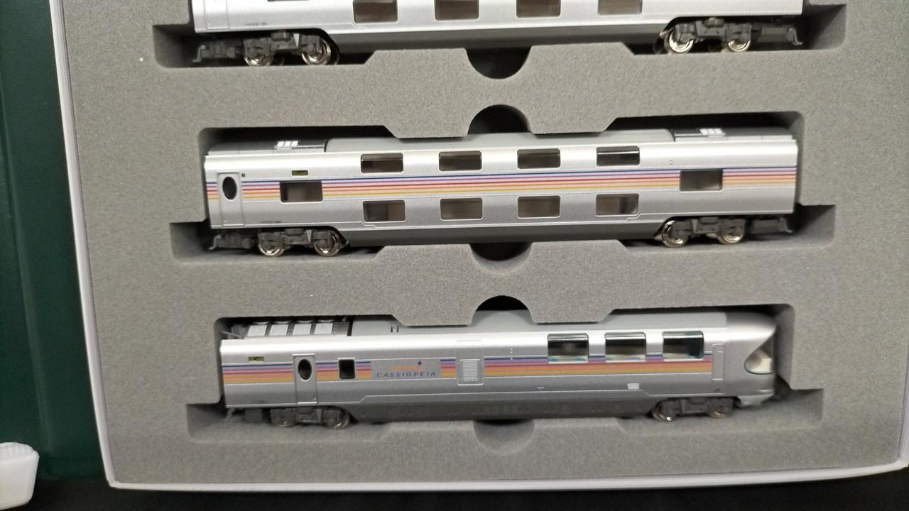 KATO E26系 カシオペア 基本・増結セット カトー(KATO)|E26系 カシオペア 基本+増結セット|HARDOFFオフモール