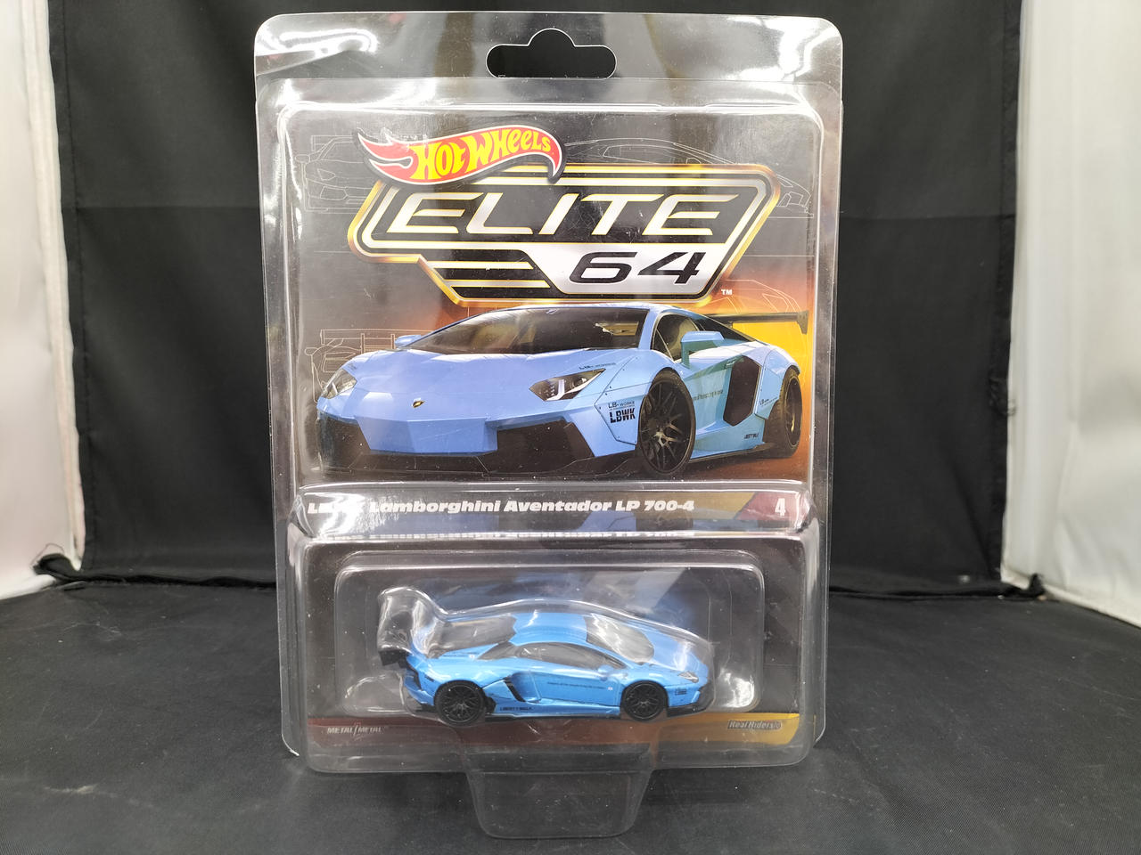 LP700-4