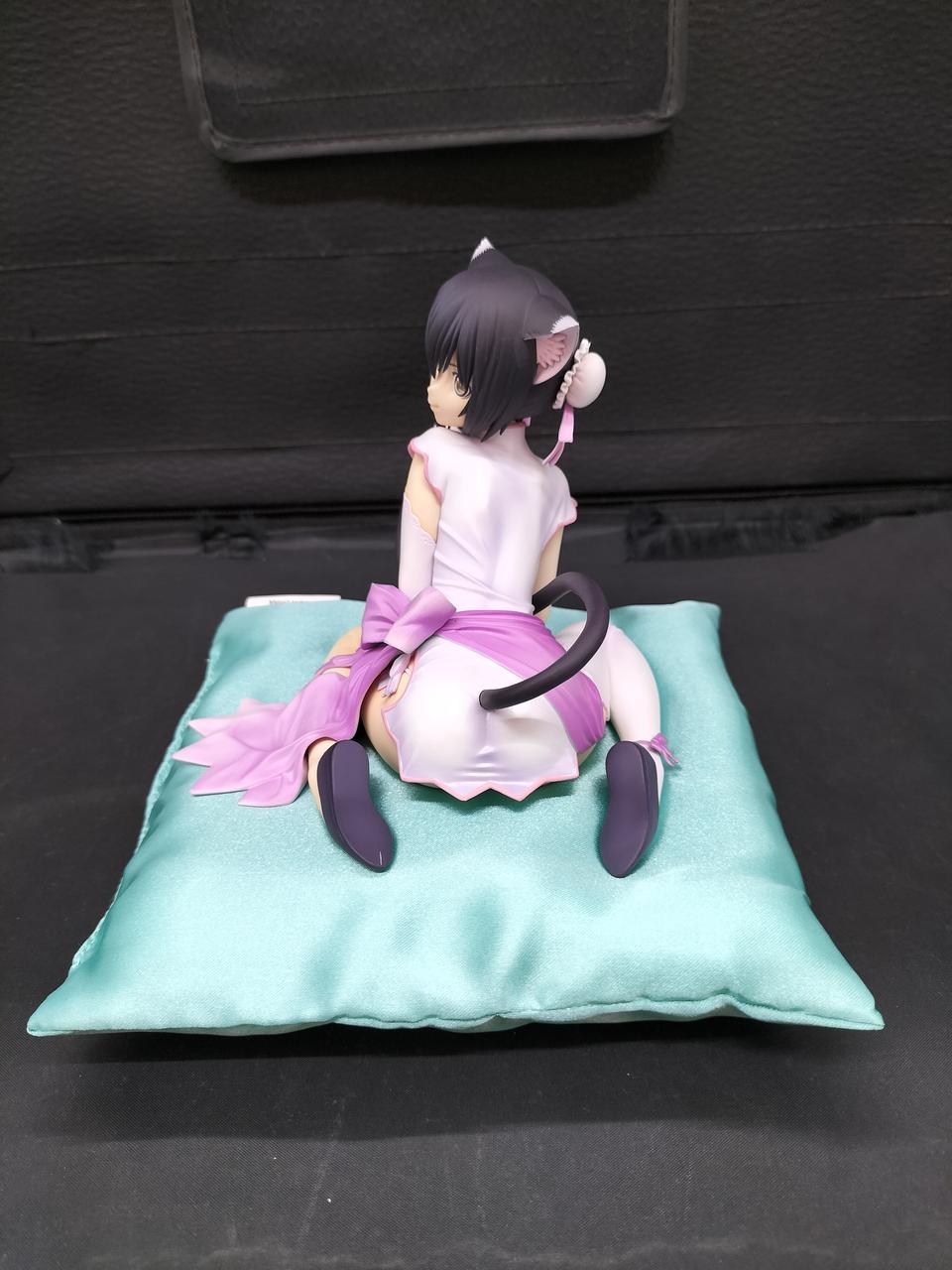 左の靴裏に傷あります