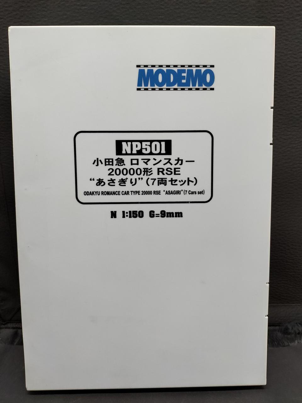 紙ケース欠品、全体的に汚れあります