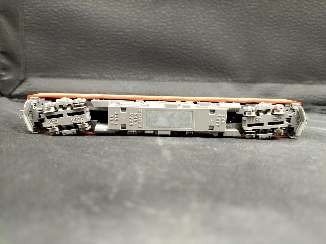 排障器未取付、スノープロウ取付済