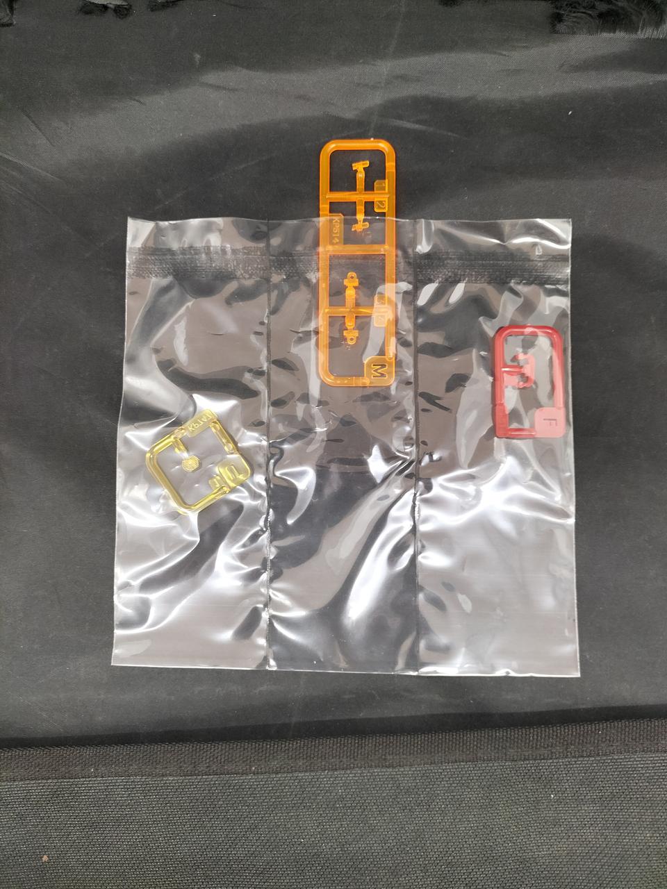 F.M.Uパーツ、Mのみ袋上開いてます