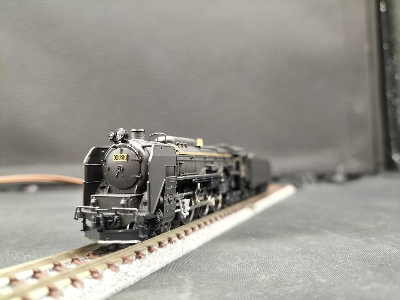 ライトこちら側のみ点灯しました