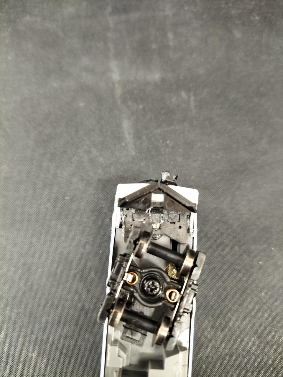 一箇所カプラー破損、接着されてます